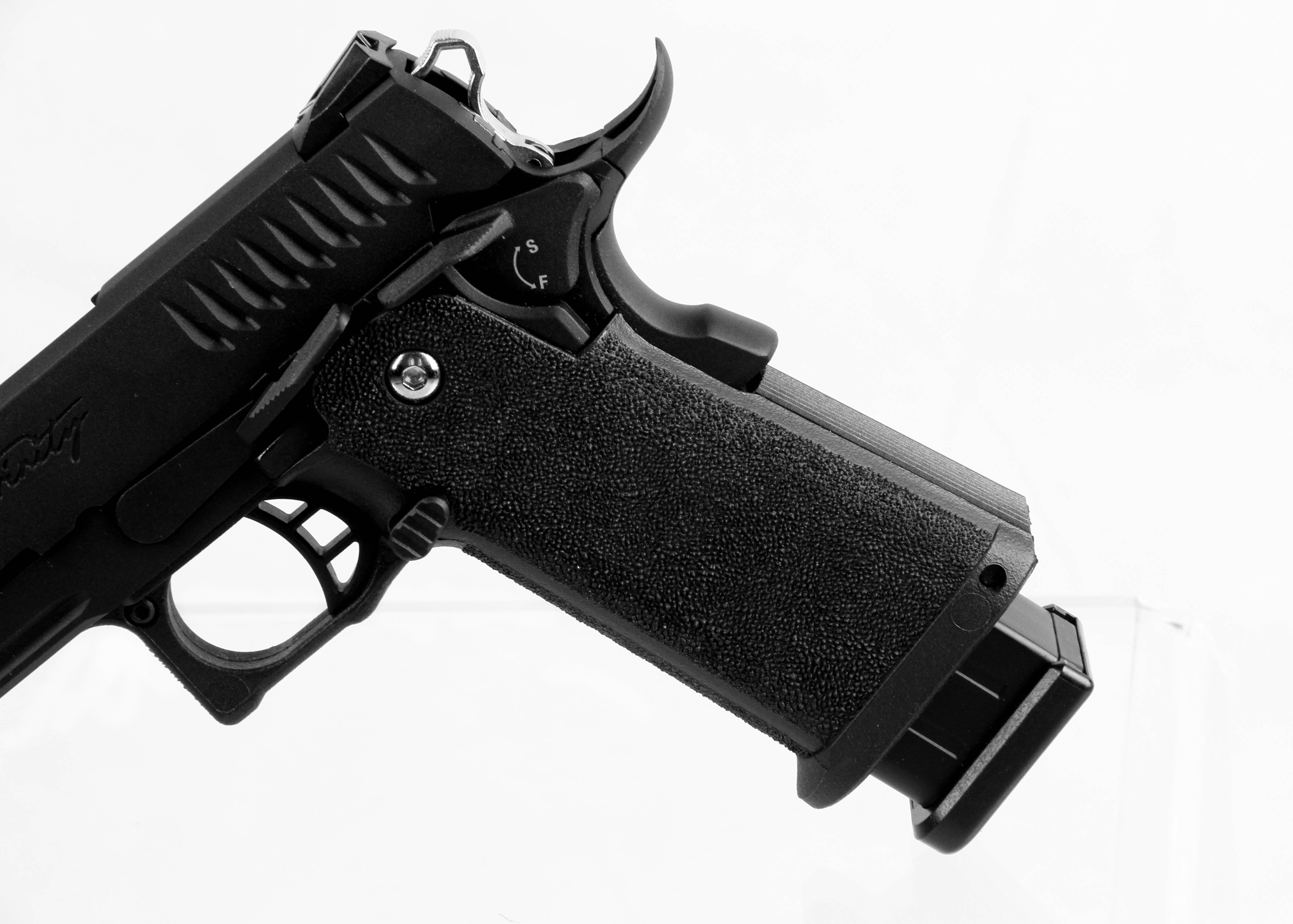 Trinity Hi-Capa 5.1 (GAS / nylon fiber slide) -- Silver barrel Trinity Hi-Capa 5.1 (GAS / nylon fiber slide) -- Silver barrel