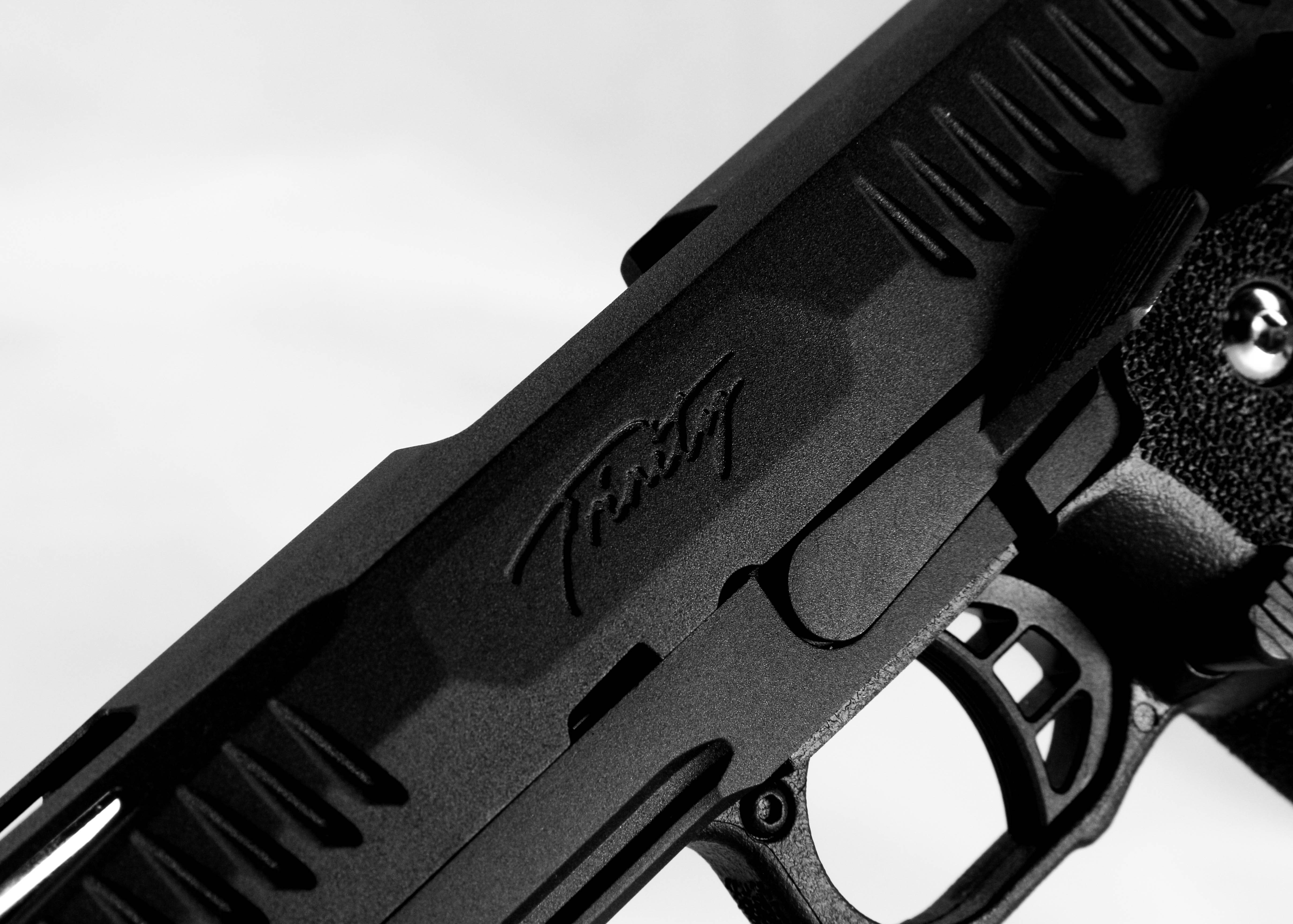 Trinity Hi-Capa 5.1 (GAS / nylon fiber slide) -- Silver barrel Trinity Hi-Capa 5.1 (GAS / nylon fiber slide) -- Silver barrel